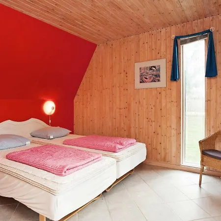 Three-bedroom Holiday In 2 * Eskebjerg