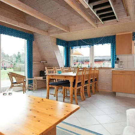 Holiday home Three-bedroom Holiday In 2 *